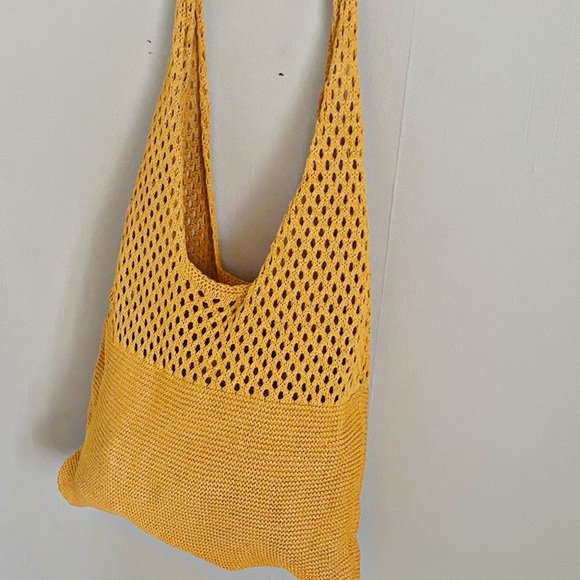 New Vibrant yellow woven boho shoulder bag - Picture 5 of 6